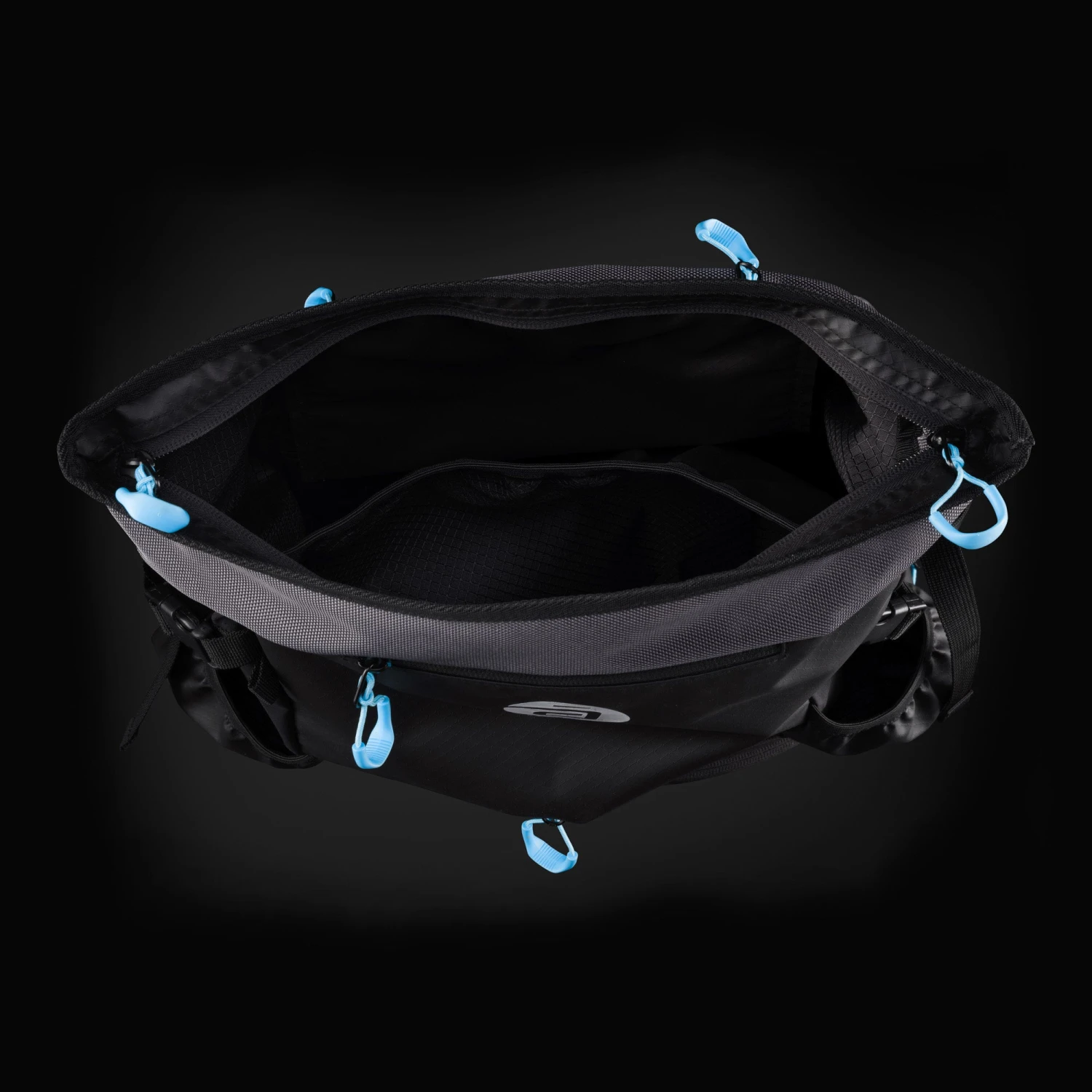 Cádomotus Versatile 2.0 Weatherproof Competition Bag 7 Cádomotus Versatile 2.0 Weatherproof Competition Bag - Image 5