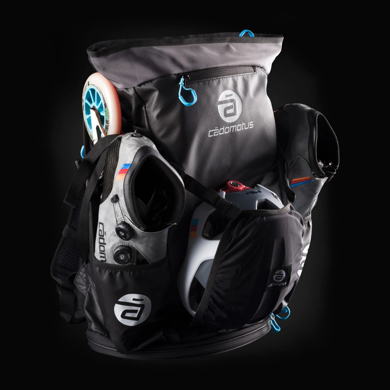 Cádomotus Versatile 2.0 Weatherproof Competition Bag 4 Cádomotus Versatile 2.0 Weatherproof Competition Bag - Image 2